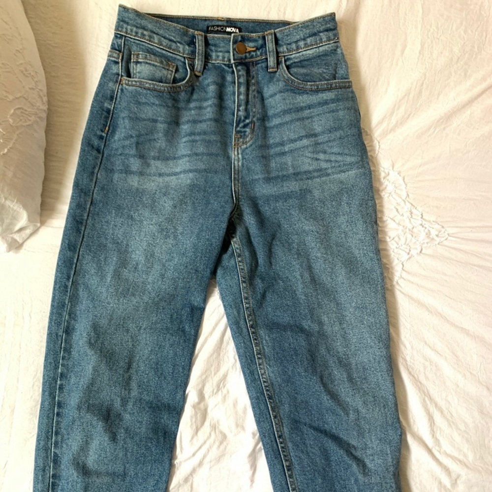 Fashion nova Mom jeans